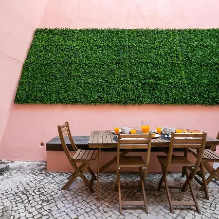 Cozy Tailor Made With A Refreshing Terrace Apartment